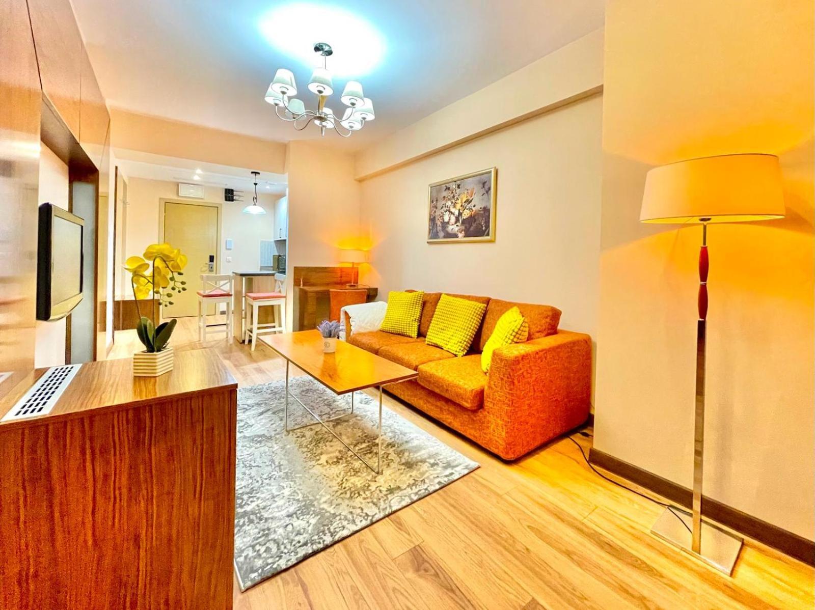 Royal Studio Apartment With A Perfect View - Yamaluxe Bukareszt Zewnętrze zdjęcie