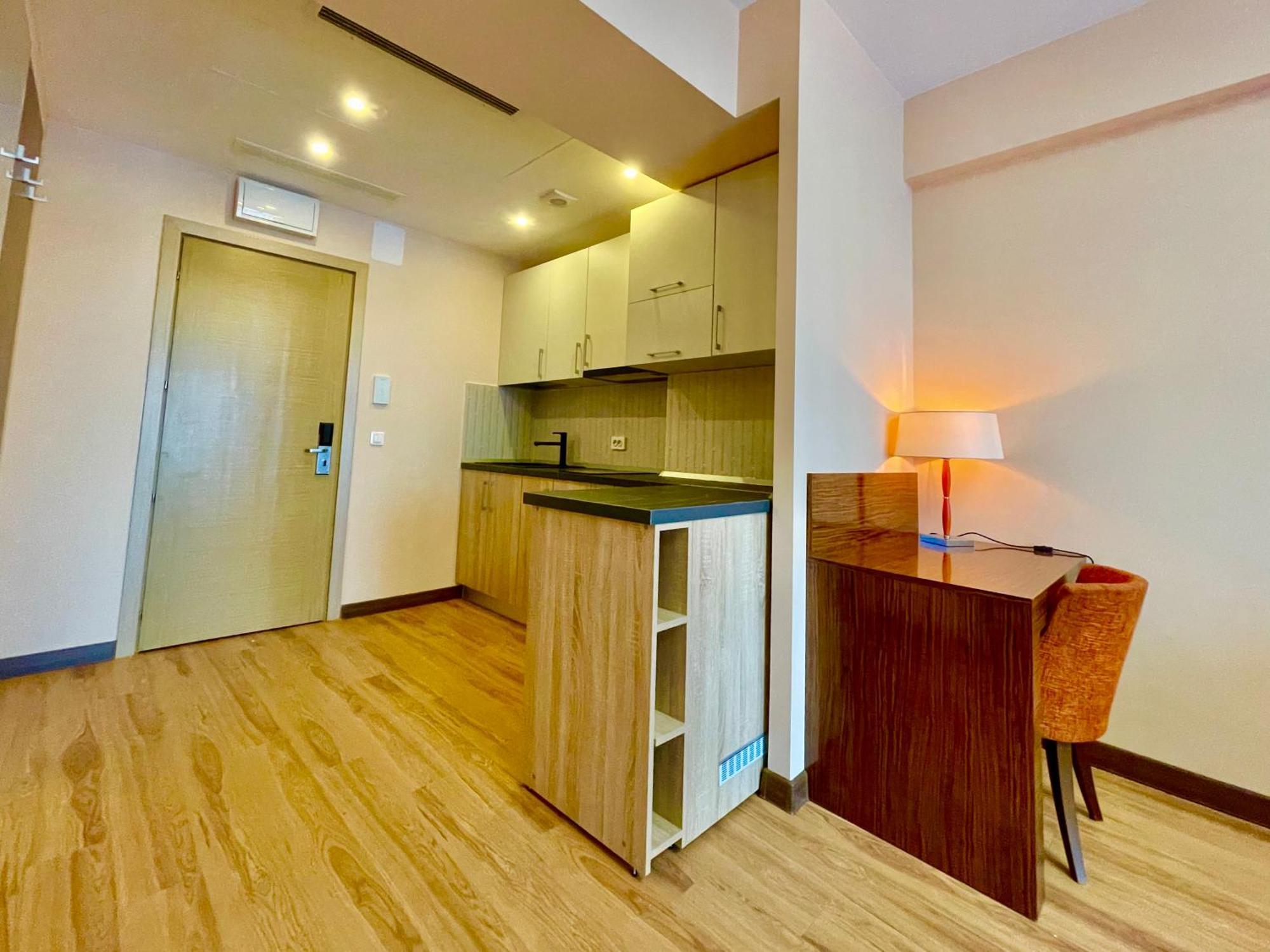 Royal Studio Apartment With A Perfect View - Yamaluxe Bukareszt Zewnętrze zdjęcie